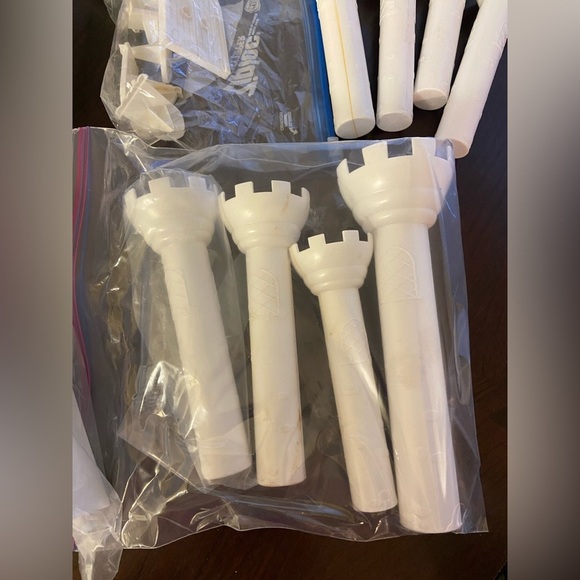 Wilton Romantic Castle Cake Making Set 32 Piece Complete Set PLUS a 2nd Partial - Picture 10 of 12